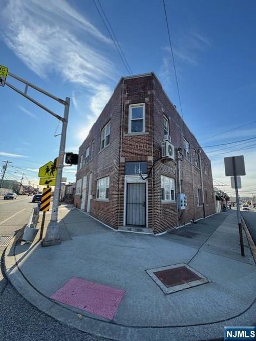 295 Midland Ave, Garfield, NJ, 07026-1739 | Card Image