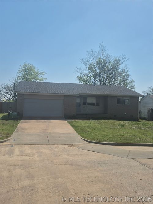 527 Moccasin Pl, Sapulpa, OK, 74066-3219 | Card Image