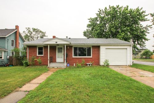 523 W Mill St, Paynesville, MN, 56362-1438 | Card Image