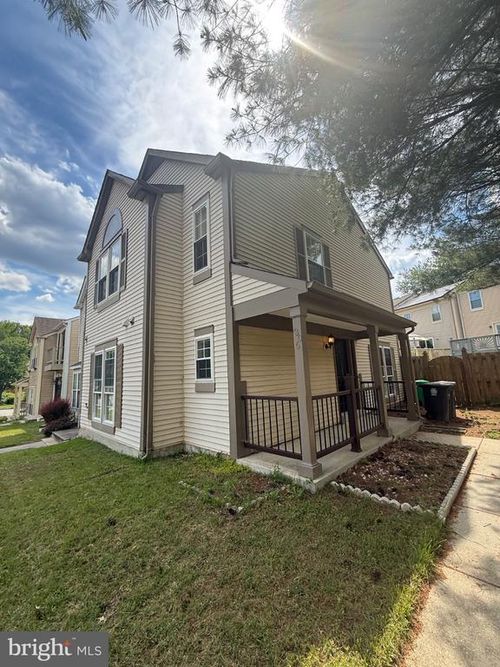 306 Hillside Ter, Landover, MD, 20785-4700 | Card Image