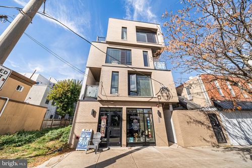 331 E Girard Ave, PHILADELPHIA, PA, 19125-4049 | Card Image