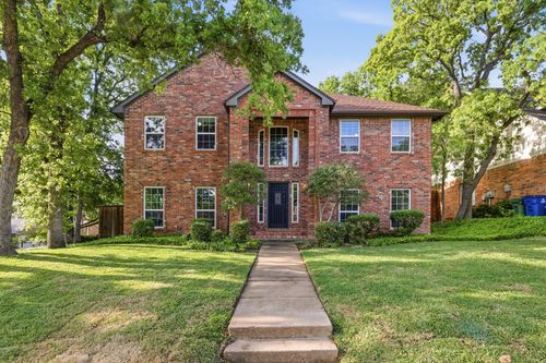1801 Rolling Ridge Dr, Grapevine, TX, 76051-7343 | Card Image
