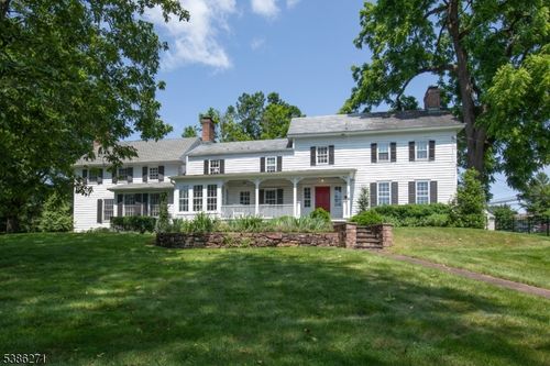 3 Old Chester Rd, Gladstone, NJ, 07934-2028 | Card Image