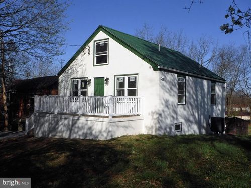 756 Wiltshire Rd, KEARNEYSVILLE, WV, 25430-4707 | Card Image