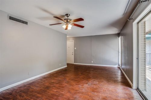 apt-b-982 S Weatherred Dr, Richardson, TX, 75080-7215 | Card Image