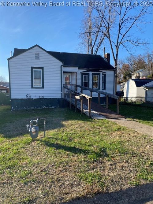 103 Bailes Dr, Nitro, WV, 25143 | Card Image