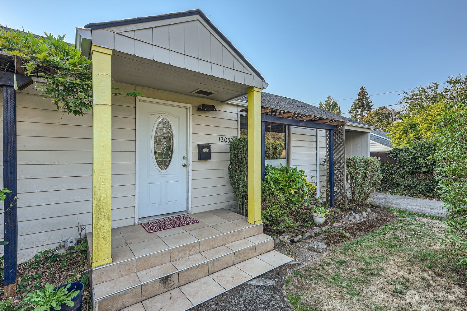 77th Ave, Seattle, WA 98178