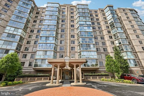 619-19385 Cypress Ridge Ter, LEESBURG, VA, 20176-5167 | Card Image