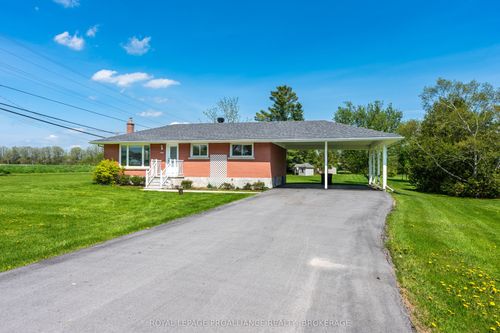 2426 Cole Hill Rd, Glenburnie, ON, K0H1S0 | Card Image