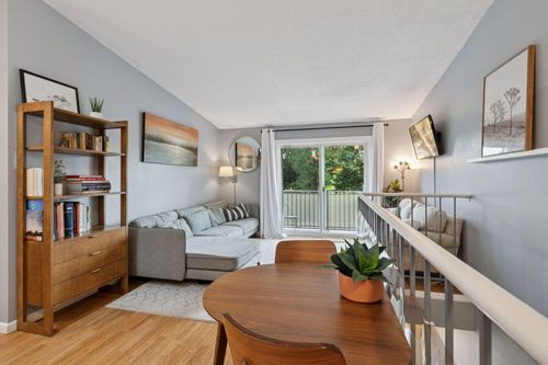 697h-697 Parkside Dr, Vadnais Heights, MN, 55127-3652 | Card Image