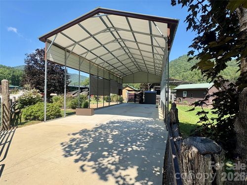 11-415 Hyde Town Rd, Robbinsville, NC, 28771-9069 | Card Image