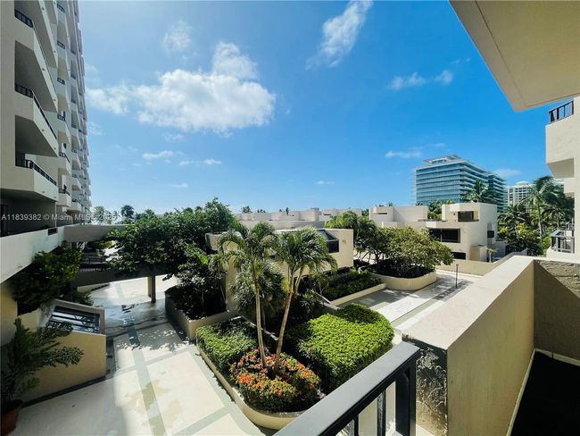 APT-305 - 201 Crandon Blvd, Condo with 1 bedrooms, 2 bathrooms and null parking in Key Biscayne FL | Image 13