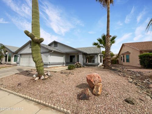 2836 W Darley Woods Dr, Tucson, AZ, 85742-8926 | Card Image