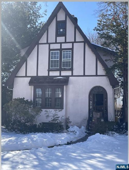 388 Edgewood Ave, Teaneck, NJ, 07666-3022 | Card Image