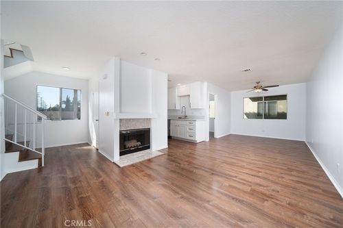 apt-a-4001 W 165th St, Lawndale, CA, 90260-3049 | Card Image