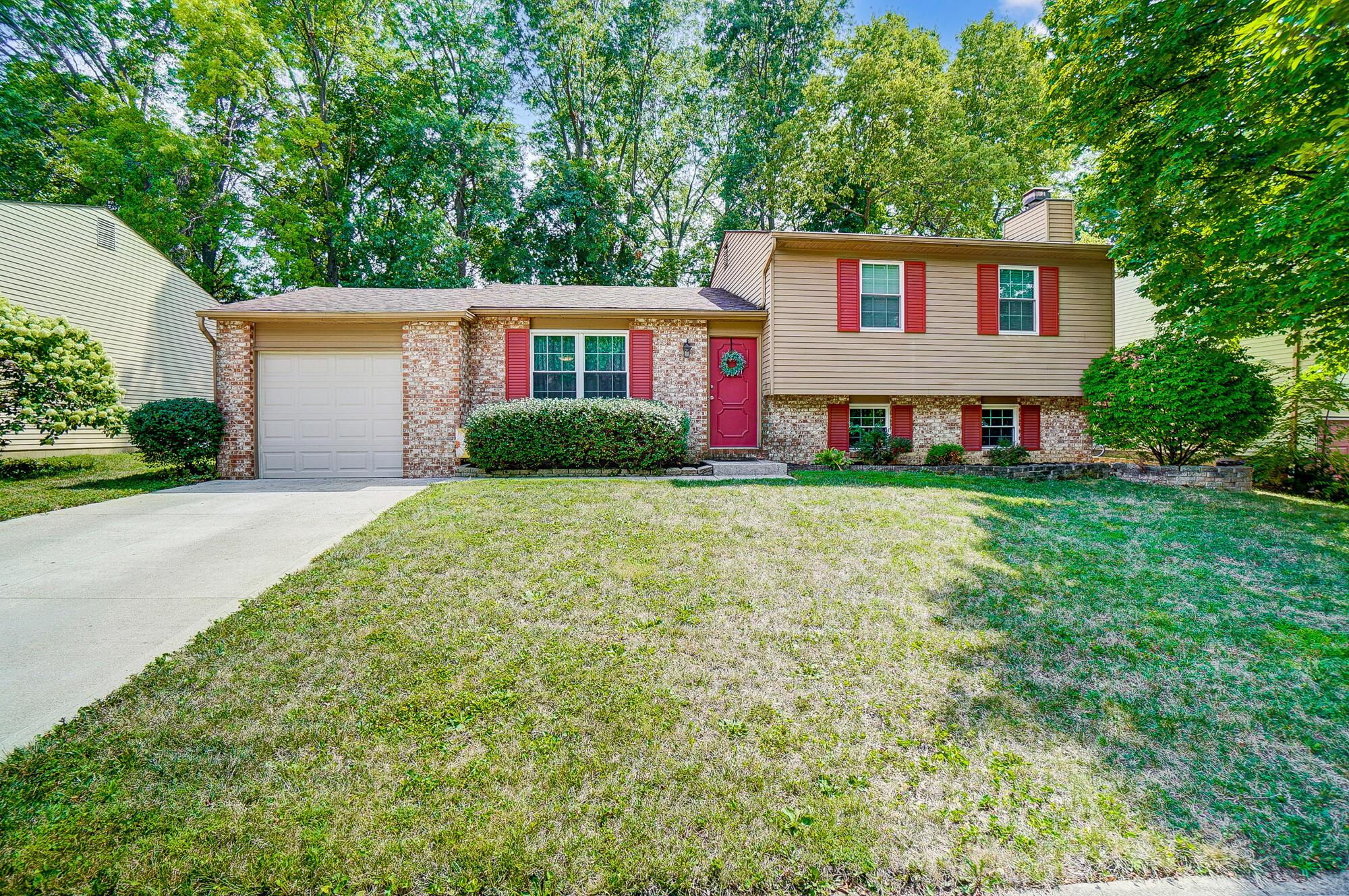 Orange Blossom Ln, Columbus, OH 43230
