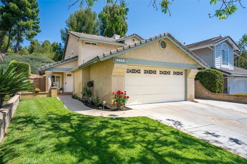 21725 Jeffers Ln, Saugus, CA, 91350-3916 | Card Image