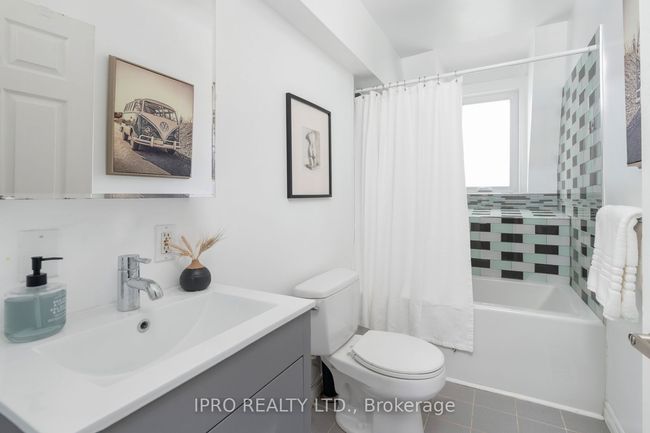 85 Strathcona Ave, House attached with 3 bedrooms, 2 bathrooms and 2 parking in Toronto ON | Image 27