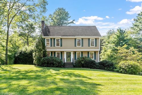 7 Countryside Way, Andover, MA, 01810-6130 | Card Image