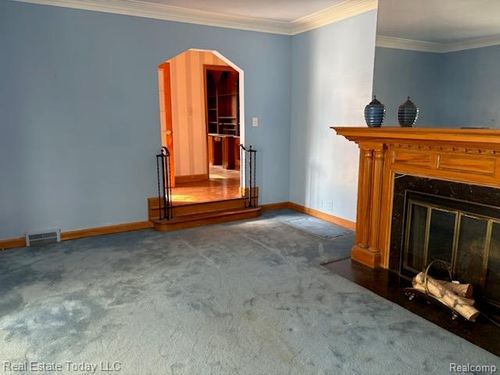 12950 Mackenzie St, Detroit, MI, 48228-4009 | Card Image