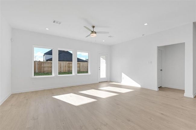 *Images and 3D tour are for illustration only and options may vary from home as built. | Image 11