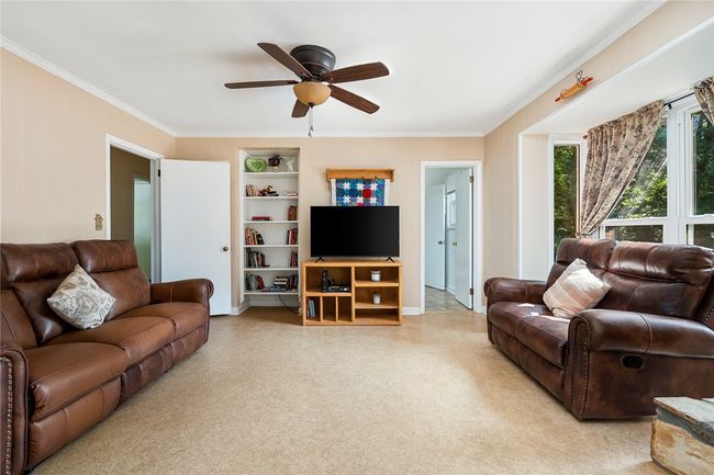 204 Thomas St, House other with 5 bedrooms, 3 bathrooms and null parking in Clemson SC | Image 12