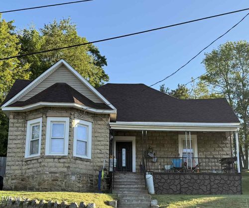 111 Dale St Nw, Wise, VA, 24293-4757 | Card Image