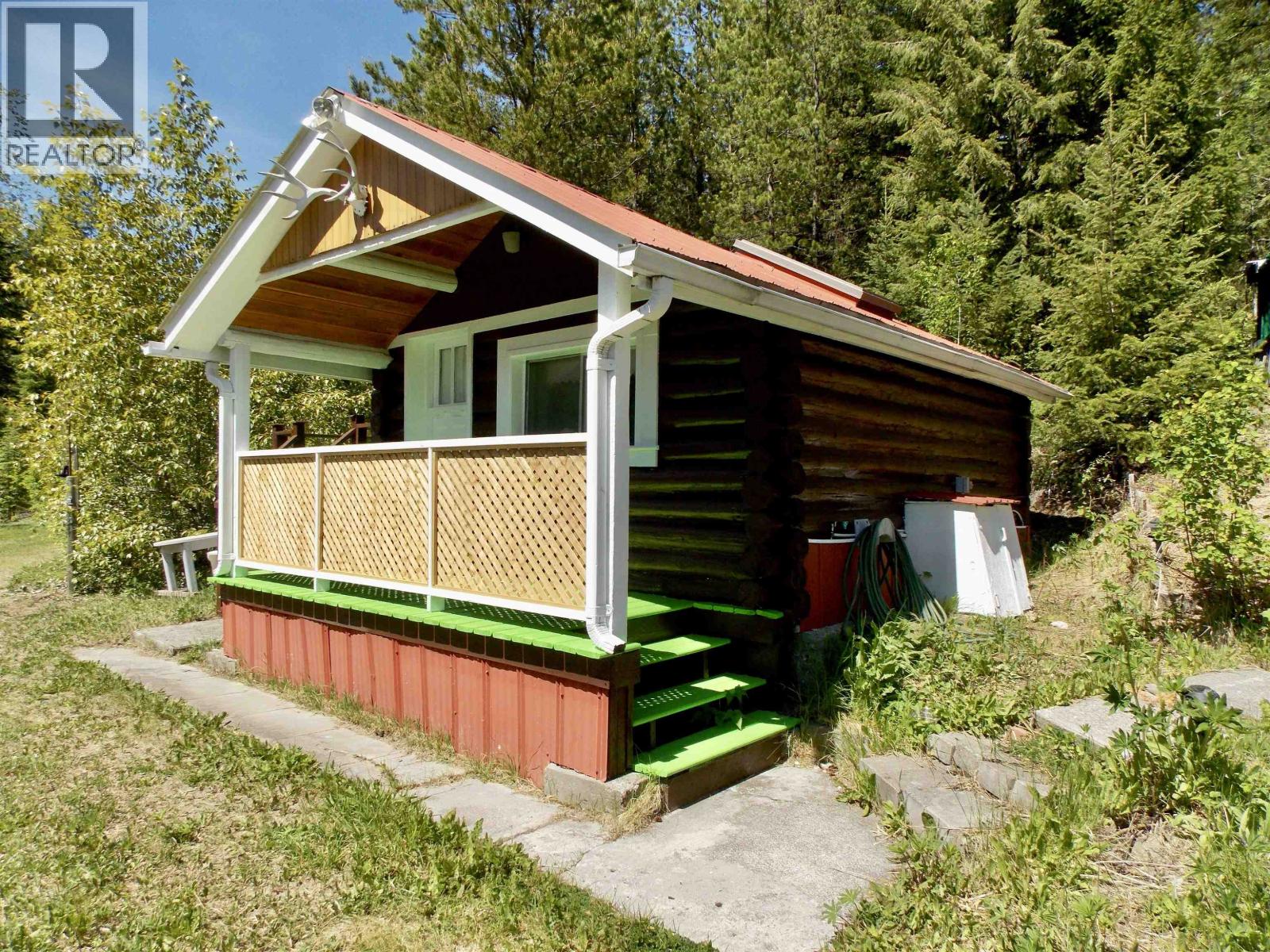 Residential in Horsefly 4