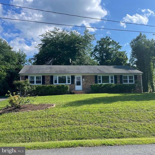 207 Ridgemore St, FREDERICKSBURG, VA, 22405-1932 | Card Image
