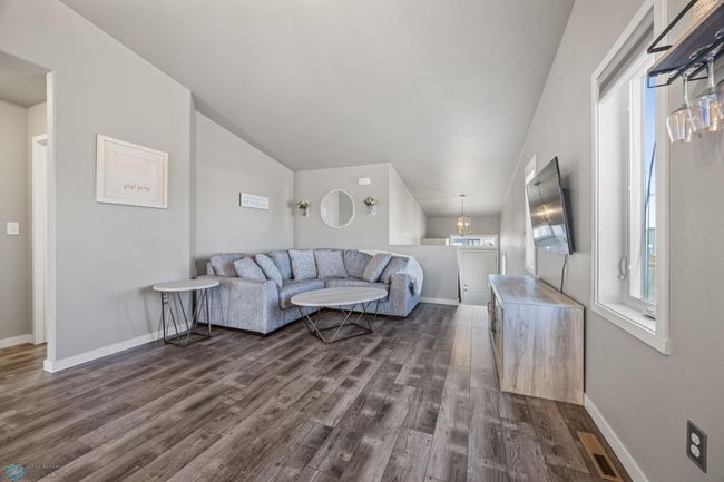 Living Room | Image 6