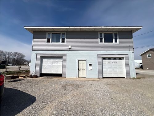 a-4 W Ashmore St, Ashmore, IL, 61912-8746 | Card Image