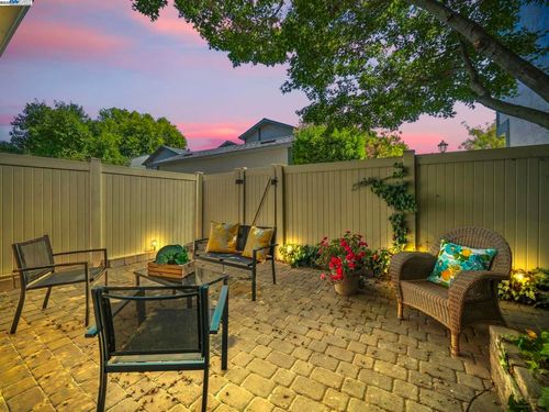 727 Sandpiper Cmn, Livermore, CA, 94551-2664 | Card Image