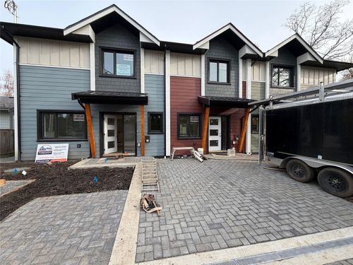 3-1048 Clarke Rd, Central Saanich, BC, V8M1C7 | Card Image