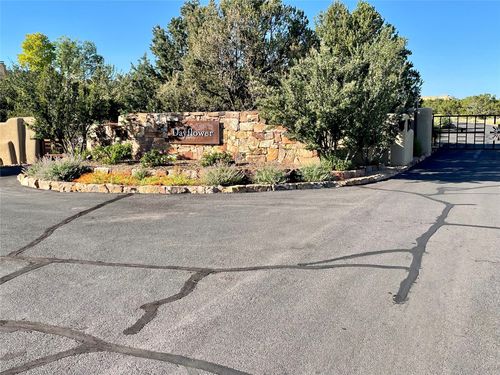 103 Sunflower Dr, Santa Fe, NM, 87506-0131 | Card Image