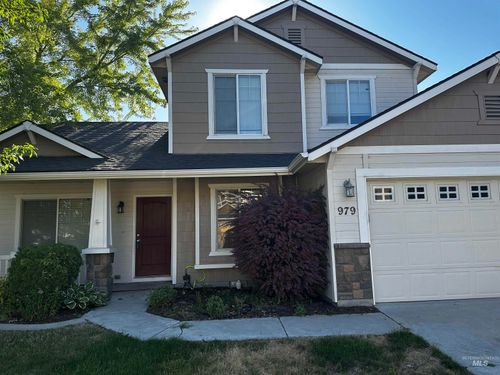 979 N Wolfsburg Ave, Meridian, ID, 83642-4990 | Card Image