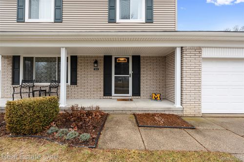 3843 Anvil Dr, Troy, MI, 48083-5608 | Card Image
