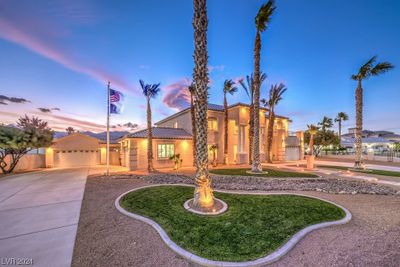 5055 N Chieftain Street, House other with 8 bedrooms, 6 bathrooms and null parking in Las Vegas NV | Image 3