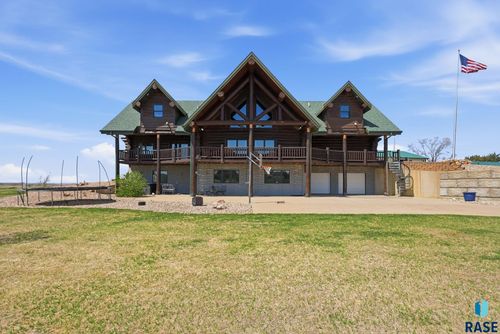 47065 308th St, Beresford, SD, 57004-6911 | Card Image