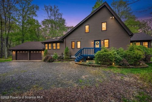 18 Adventure Dr, Gouldsboro, PA, 18424 | Card Image