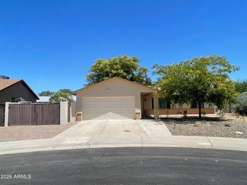 2920 E Michelle Dr, Phoenix, AZ, 85032-1129 | Card Image