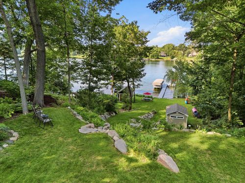 220 Frontier Ct, Chanhassen, MN, 55317-9728 | Card Image