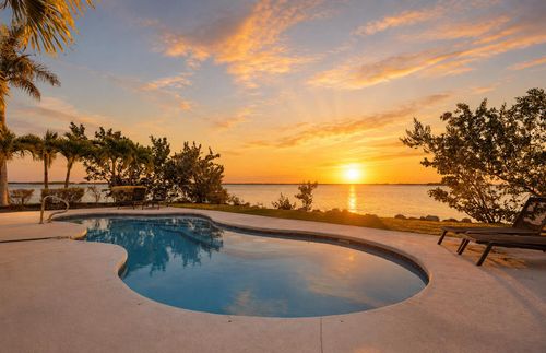 17387 Dolphin St, Sugarloaf Key, FL, 33042-3656 | Card Image