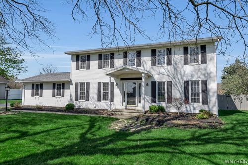 8426 Stringham Dr, Batavia, NY, 14020-1159 | Card Image