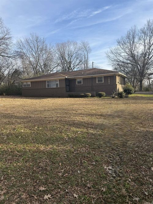 1621 Dodd Dr, Wynne, AR, 72396-3218 | Card Image