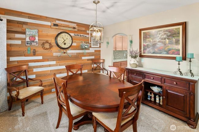 Dining area off entry. | Image 5