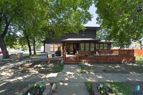 300 Dakota St, Centerville, SD, 57014-2171 | Card Image