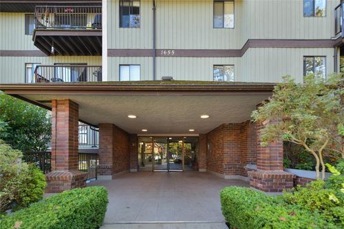 408-1655 Begbie St, Victoria, BC, V8R1L4 | Card Image