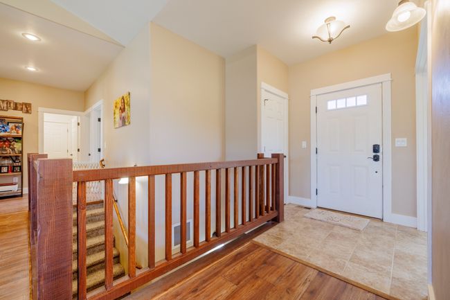 7567 Kingpost Loop, House other with 6 bedrooms, 3 bathrooms and null parking in Helena MT | Image 32