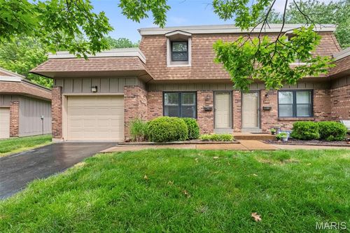 2497 Dordogne Dr, Maryland Heights, MO, 63043-1507 | Card Image