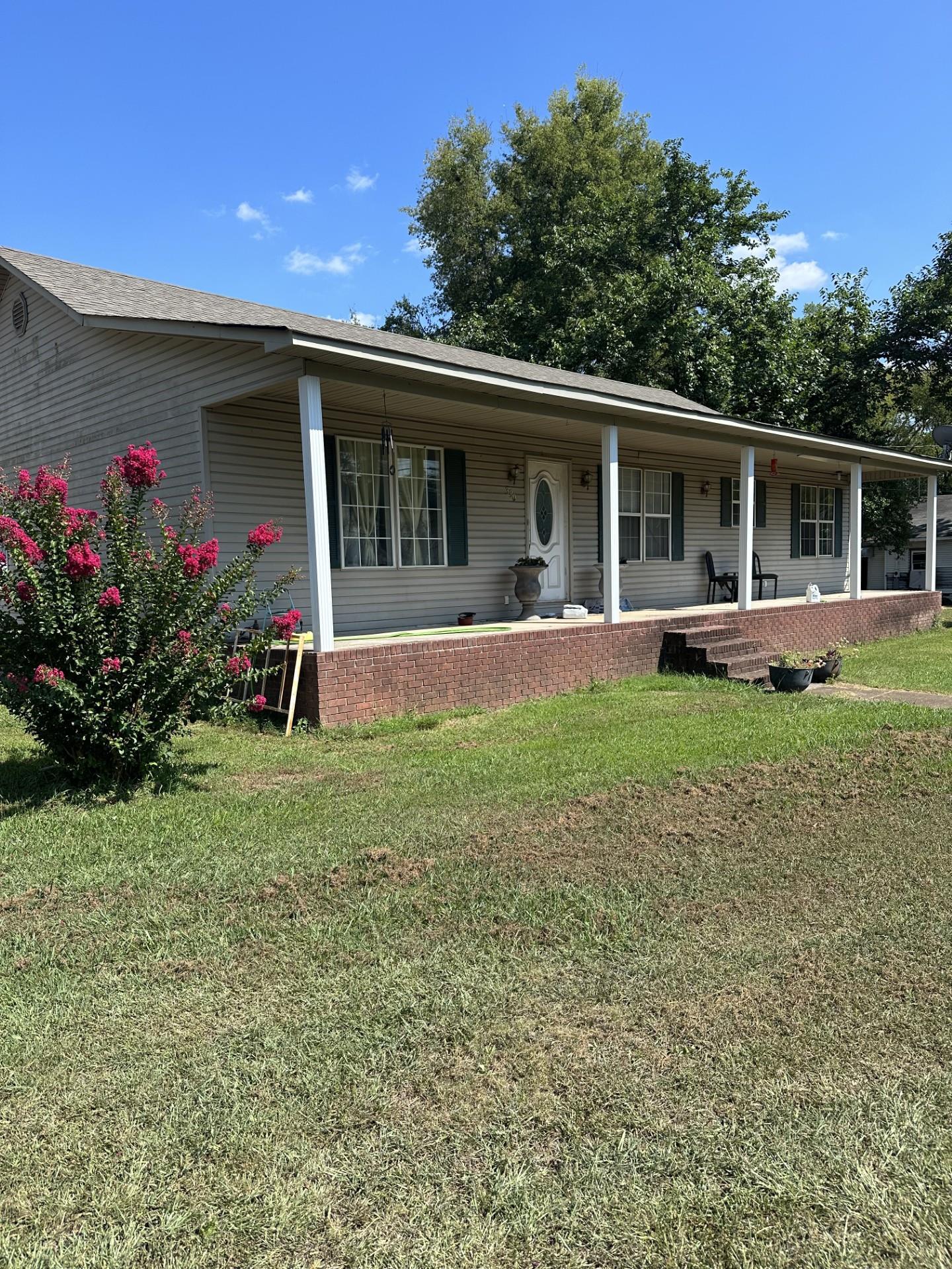 Wheeler St, Rogersville, AL 35652